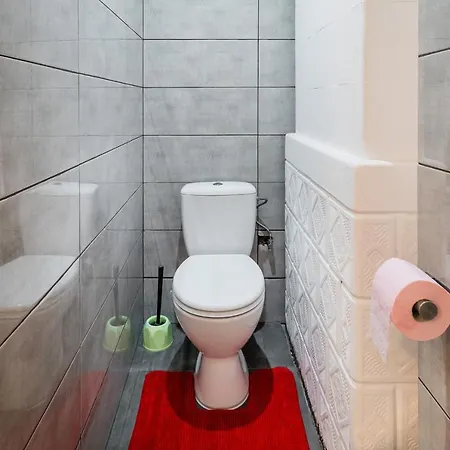 3b Apartment *