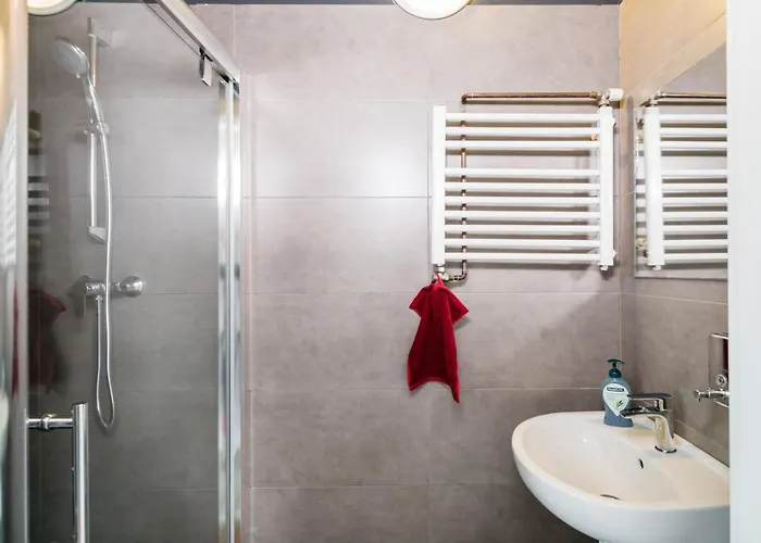 3b アパート クラクフ